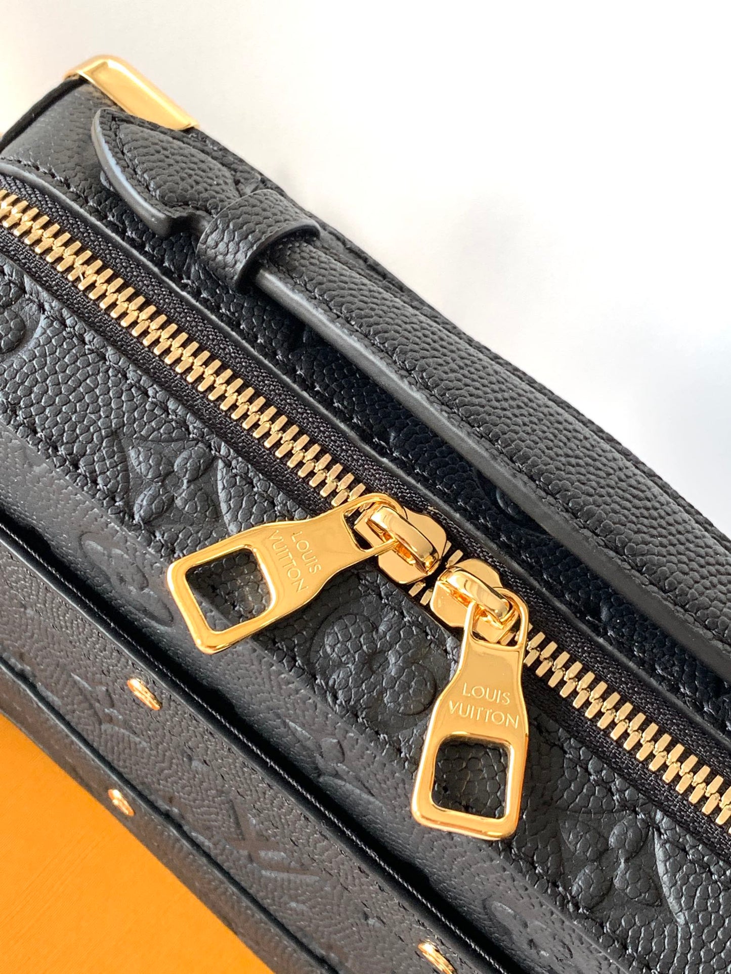 LV x NBA Handle Trunk Bag 21.5cm Black Monogram Grained Leather GHW mysite