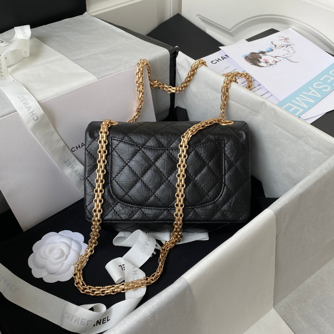 FLAP BAG 20 IN BLACK CALFSKIN GOLD CHAIN mysite