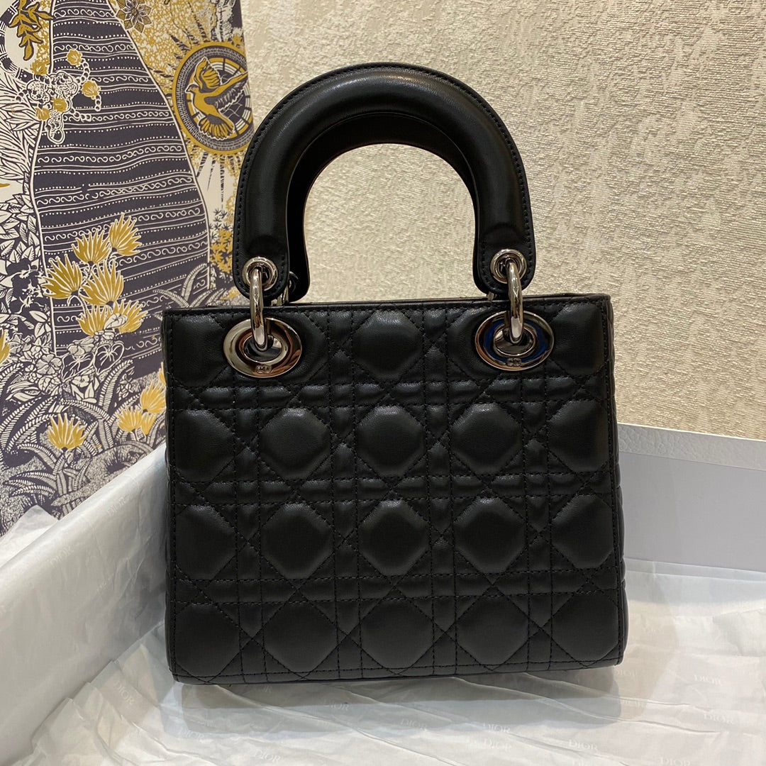 small lady 20 black lambskin shw mysite