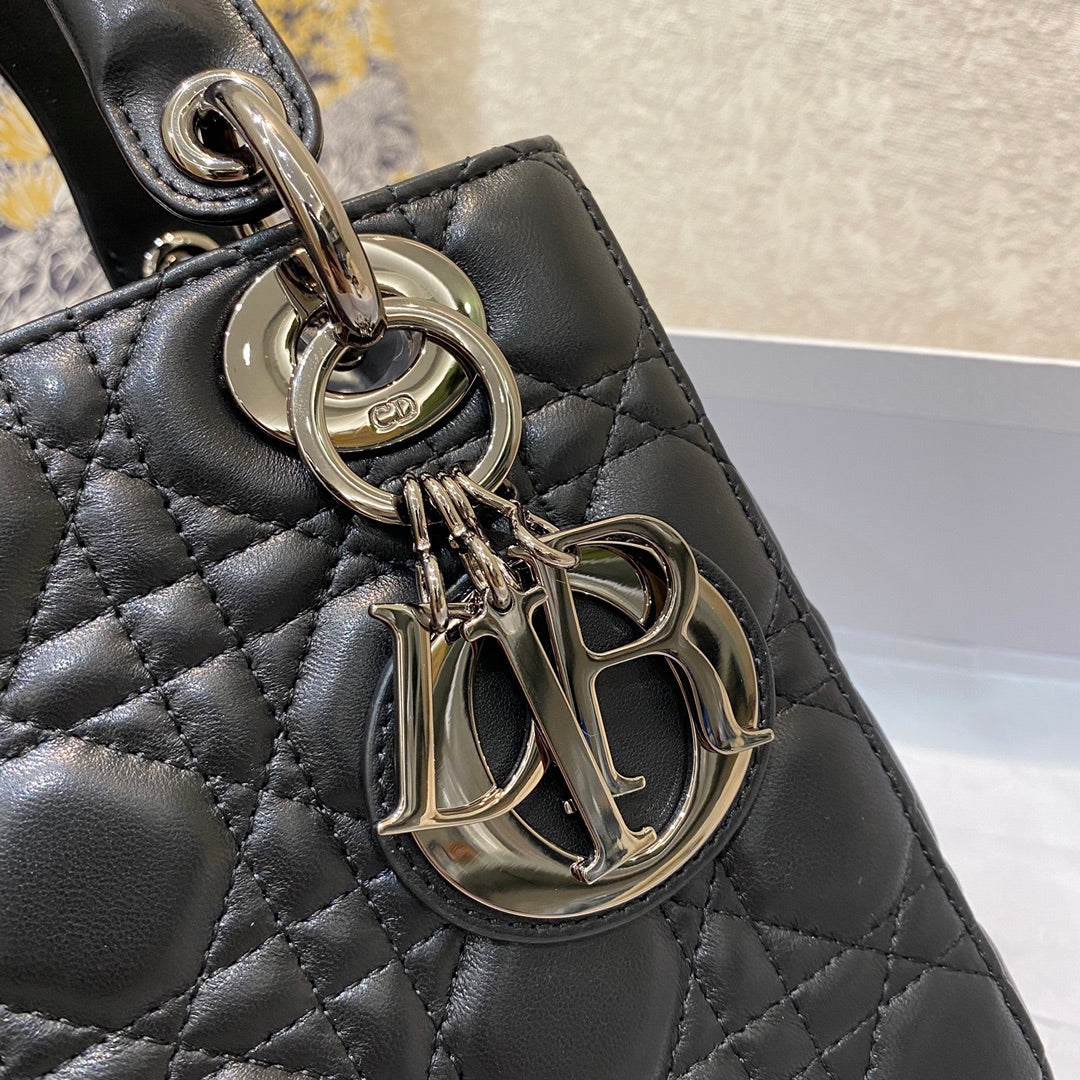 small lady 20 black lambskin shw mysite