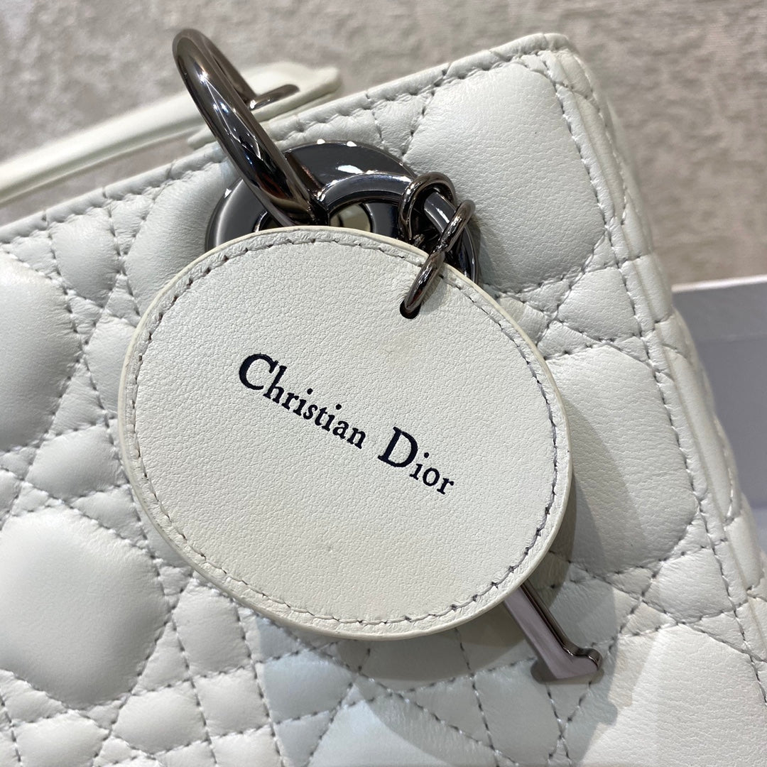 small lady 20 white lambskin shw mysite