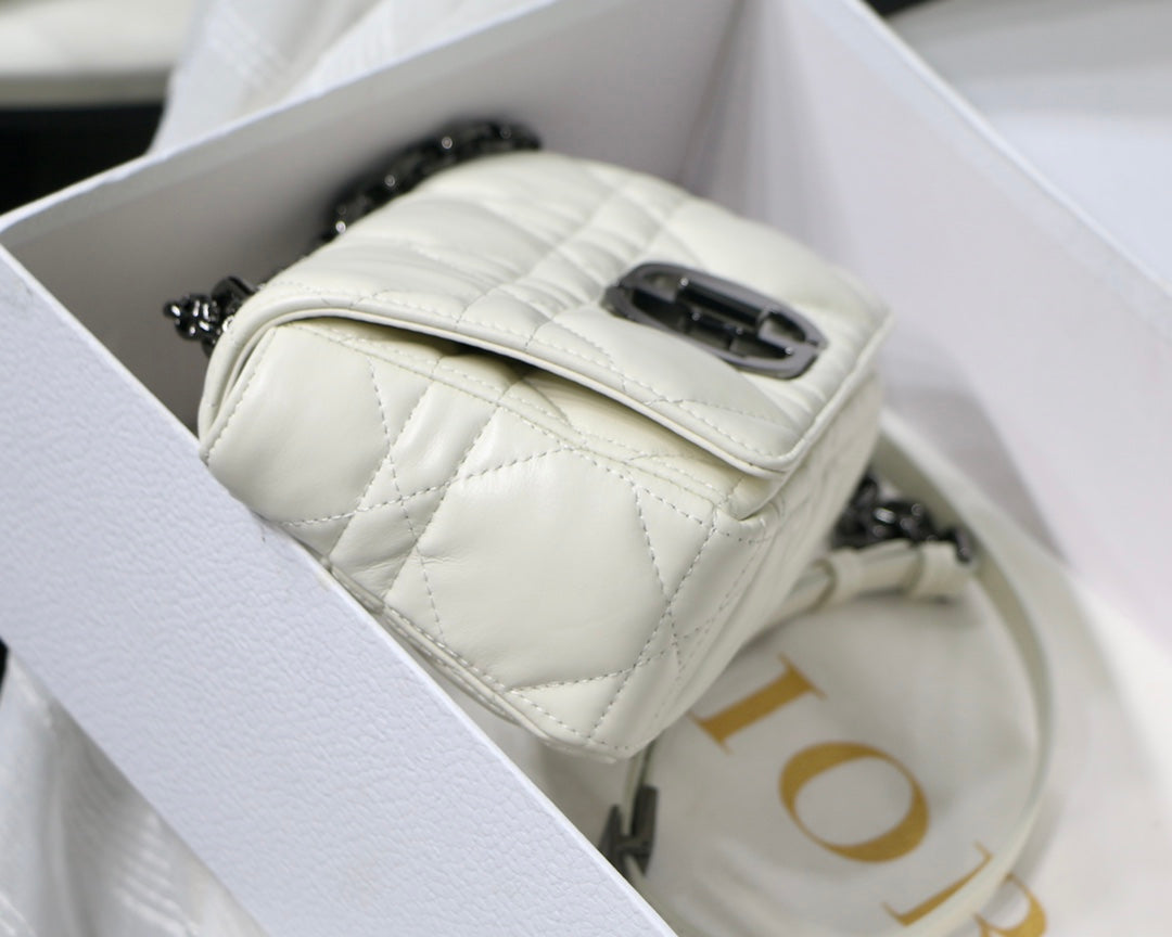 SMALL CARO BAG 20 WHITE CALFSKIN BLACK HARDWARE mysite