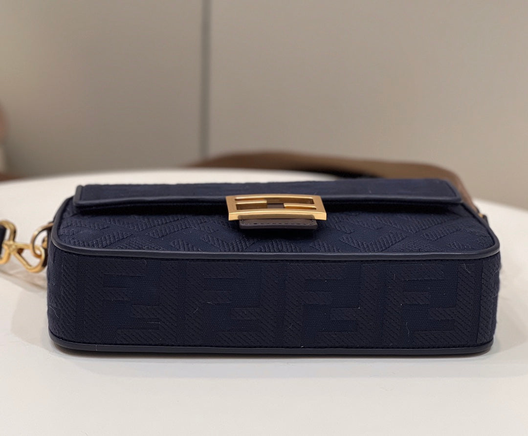 BAGUETTE WITH FF MOTIF 27 IN NAVY BLUE JACQUARD FABRIC GOLD HARDWARE mysite