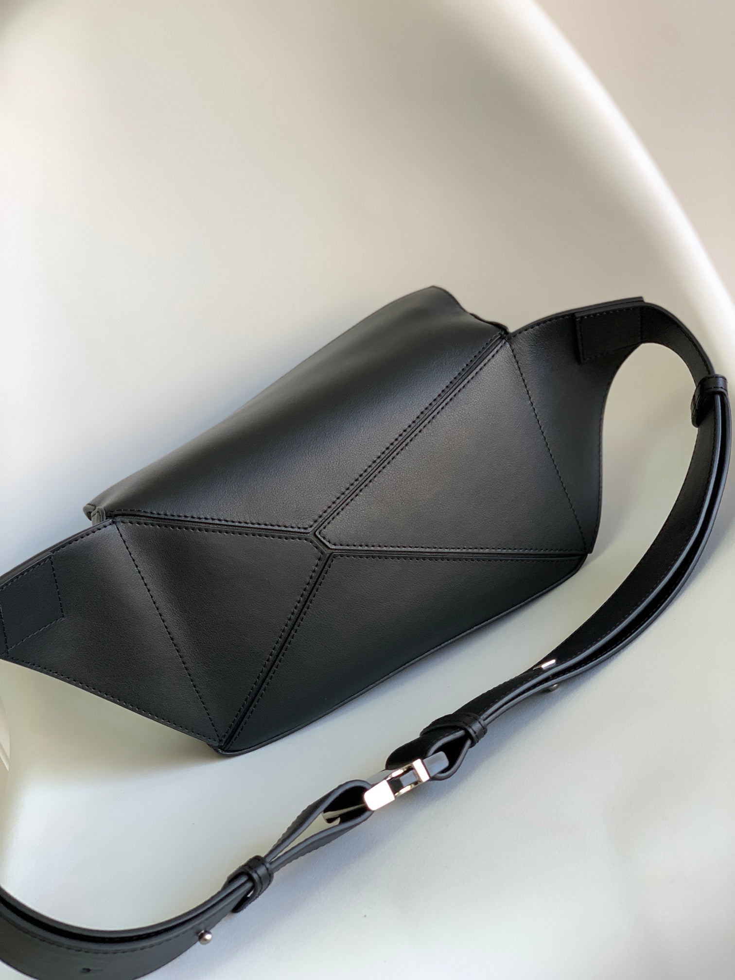 Loew Puzzle Small 24cm Black Leather Belt Bag mysite