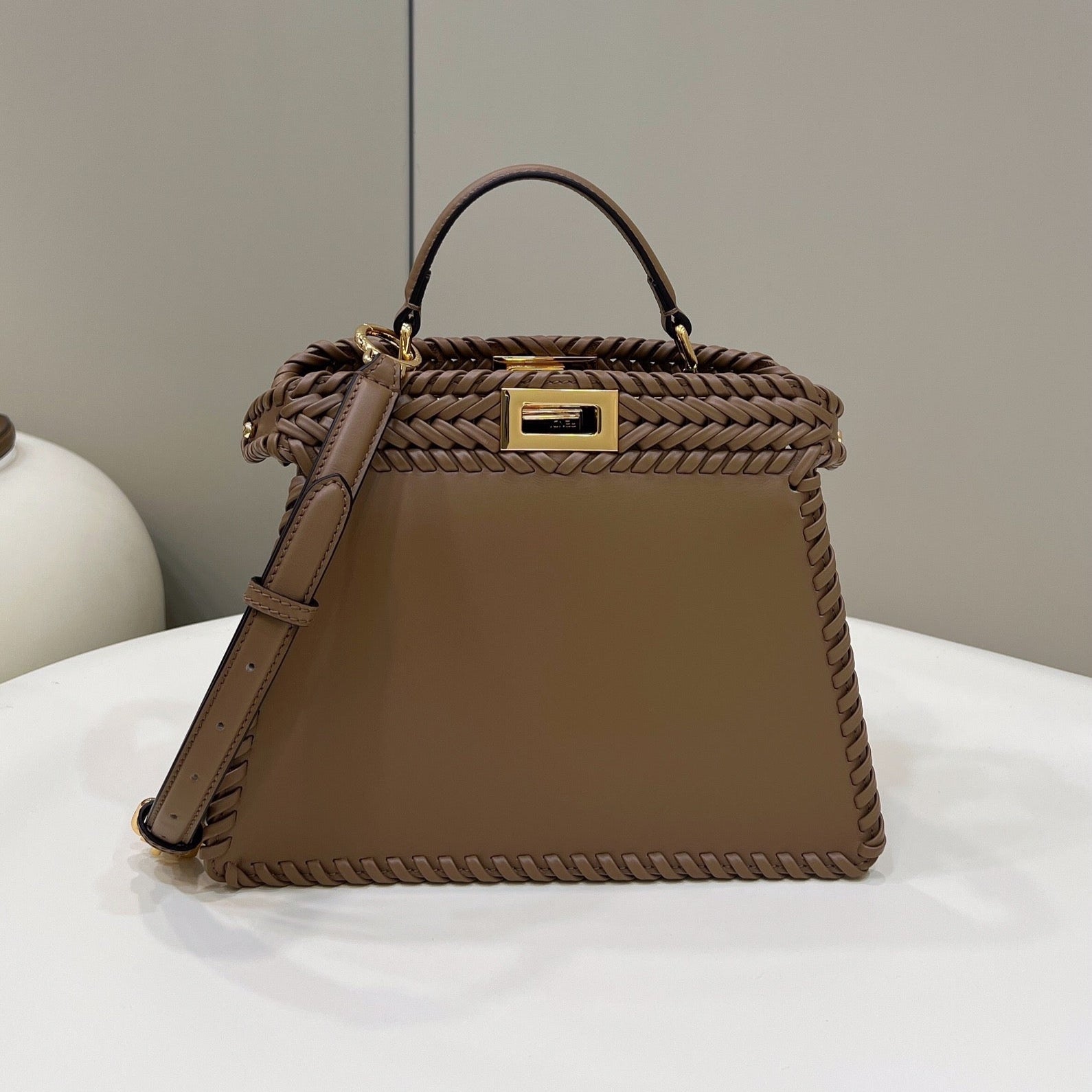 PEEKABOO ISEEU 27 IN BROWN SMOOTH CALFSKIN WITH WOVEN TRIM GOLD HARDWARE mysite