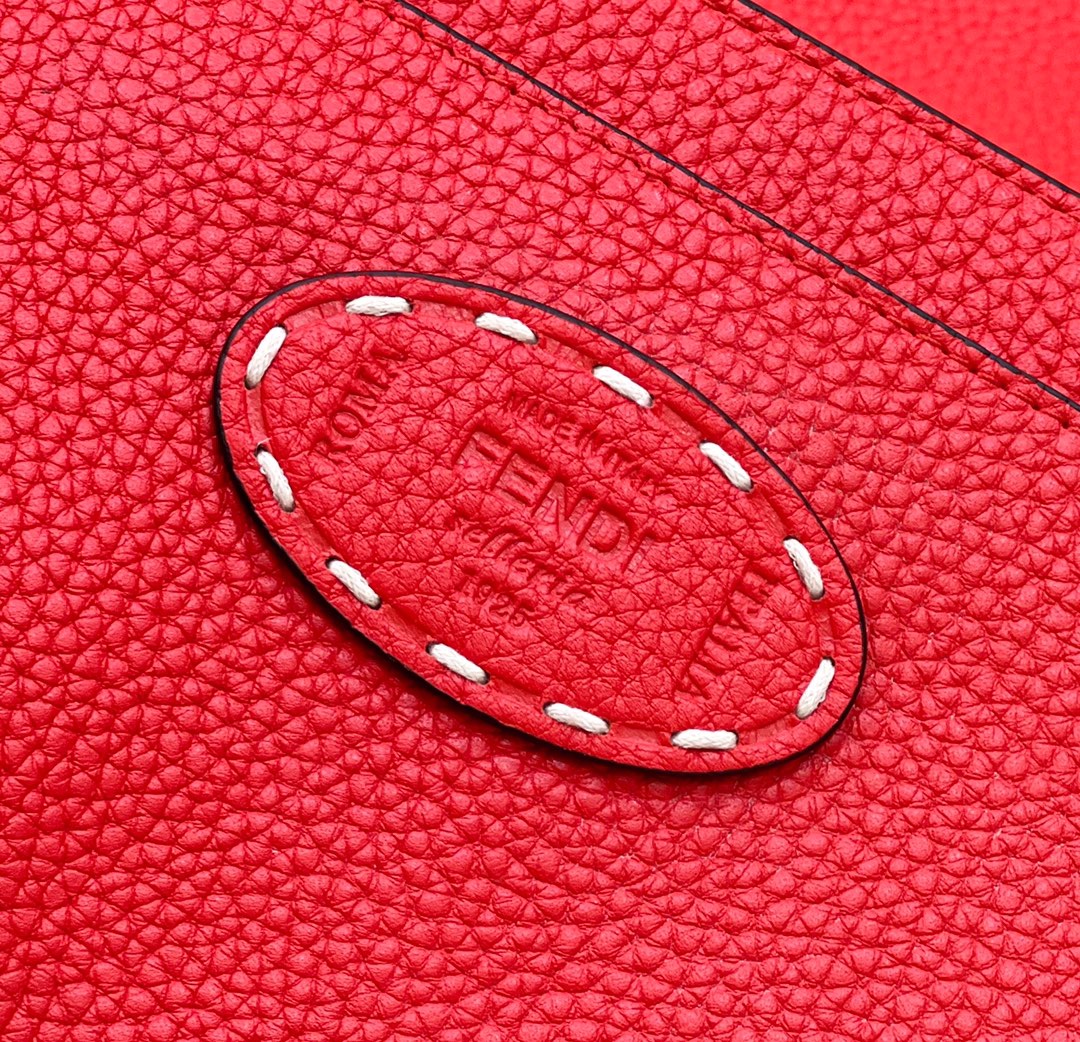PEEKABOO ISEEU 33 IN RED GRAINED CALFSKIN SILVER HARDWARE mysite