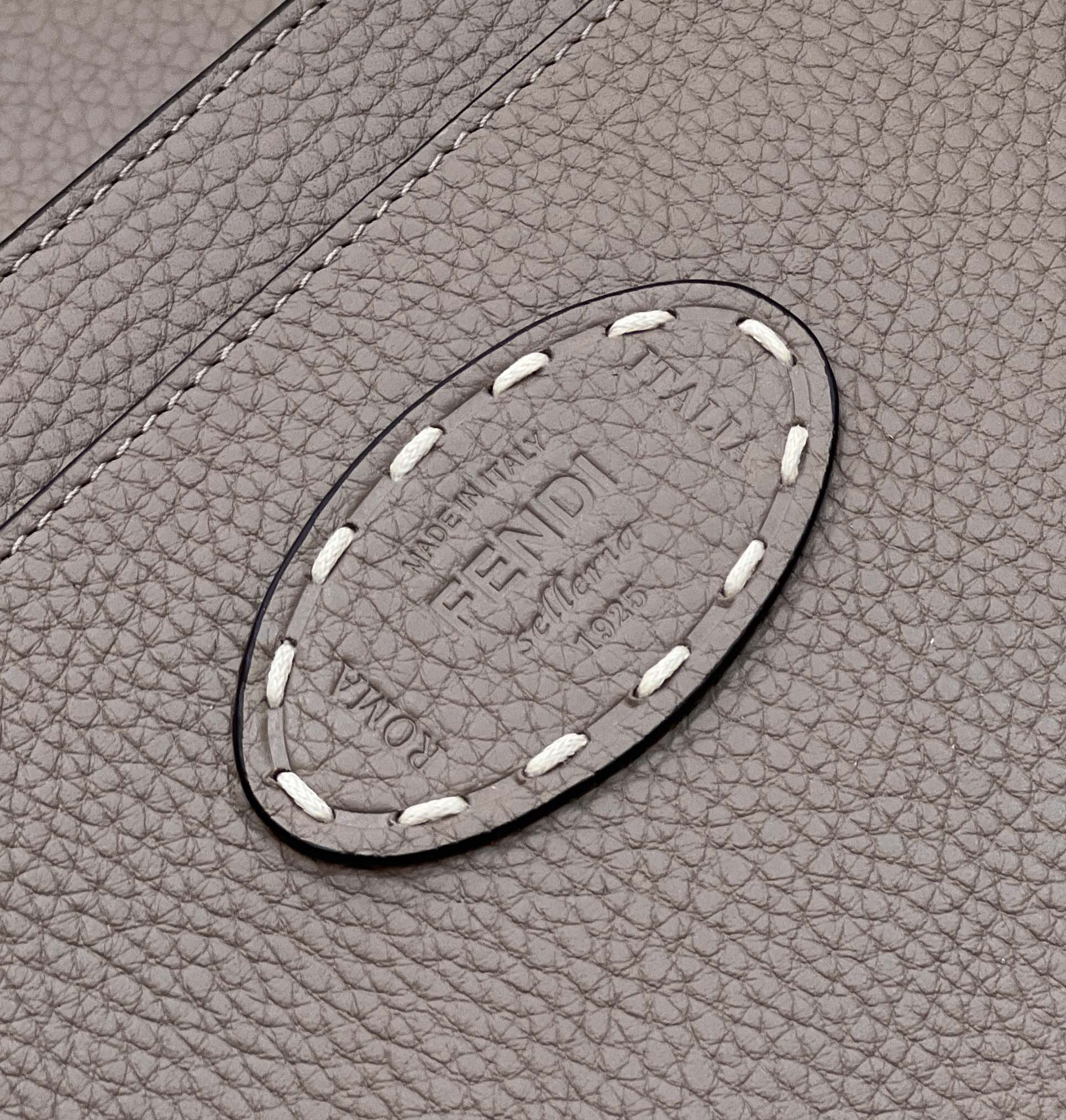 PEEKABOO ISEEU 33 IN TOBACCO BROWN GRAINED CALFSKIN SILVER HARDWARE mysite
