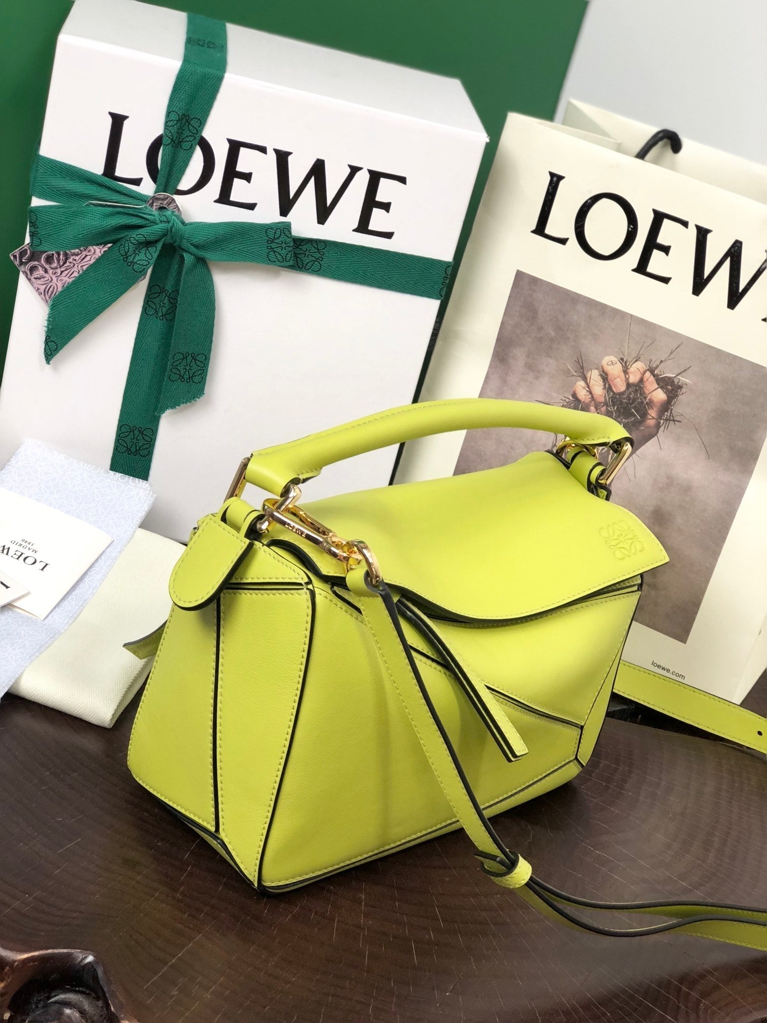 SMALL PUZZLE 24 BAG IN CLASSIC MEADOW GREEN CALFSKIN mysite