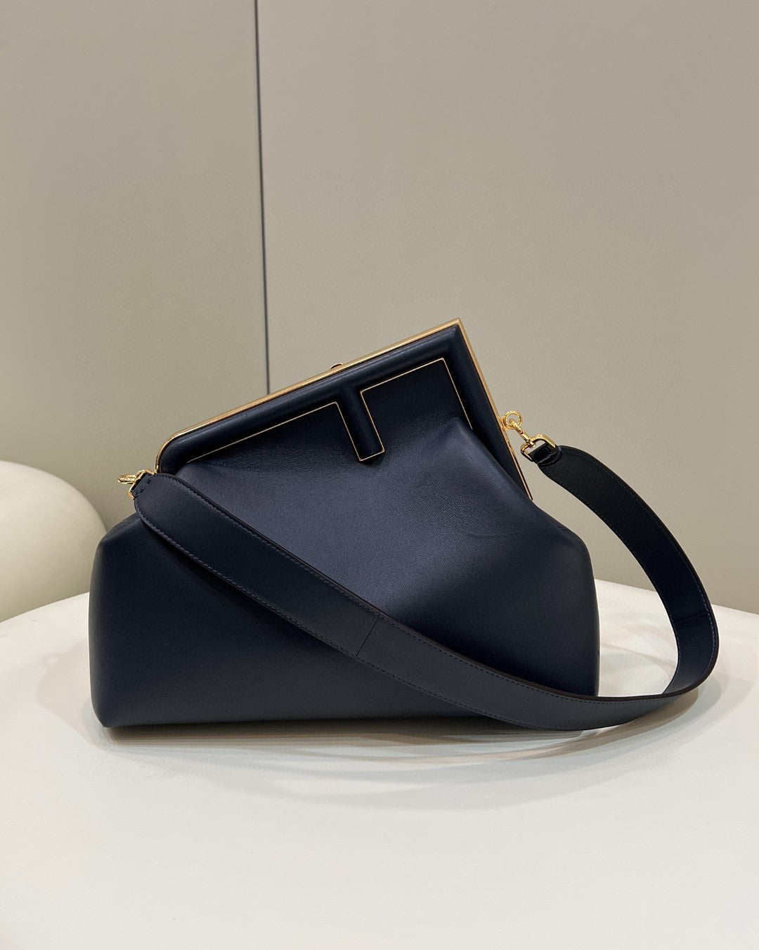 FENDI FIRST SMALL 32 IN BLACK NAPPA LEATHER BAG GOLD HARDWARE mysite