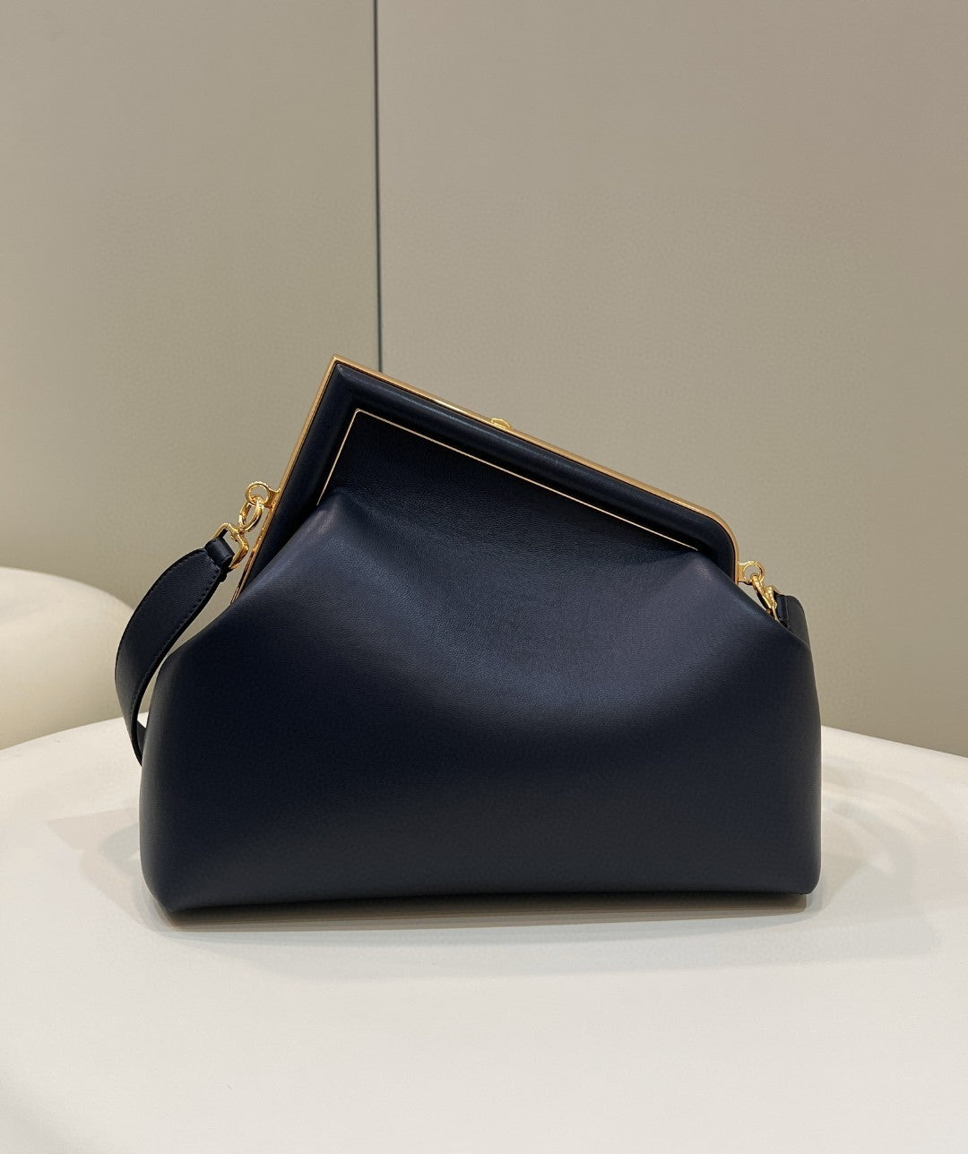 FENDI FIRST SMALL 32 IN BLACK NAPPA LEATHER BAG GOLD HARDWARE mysite