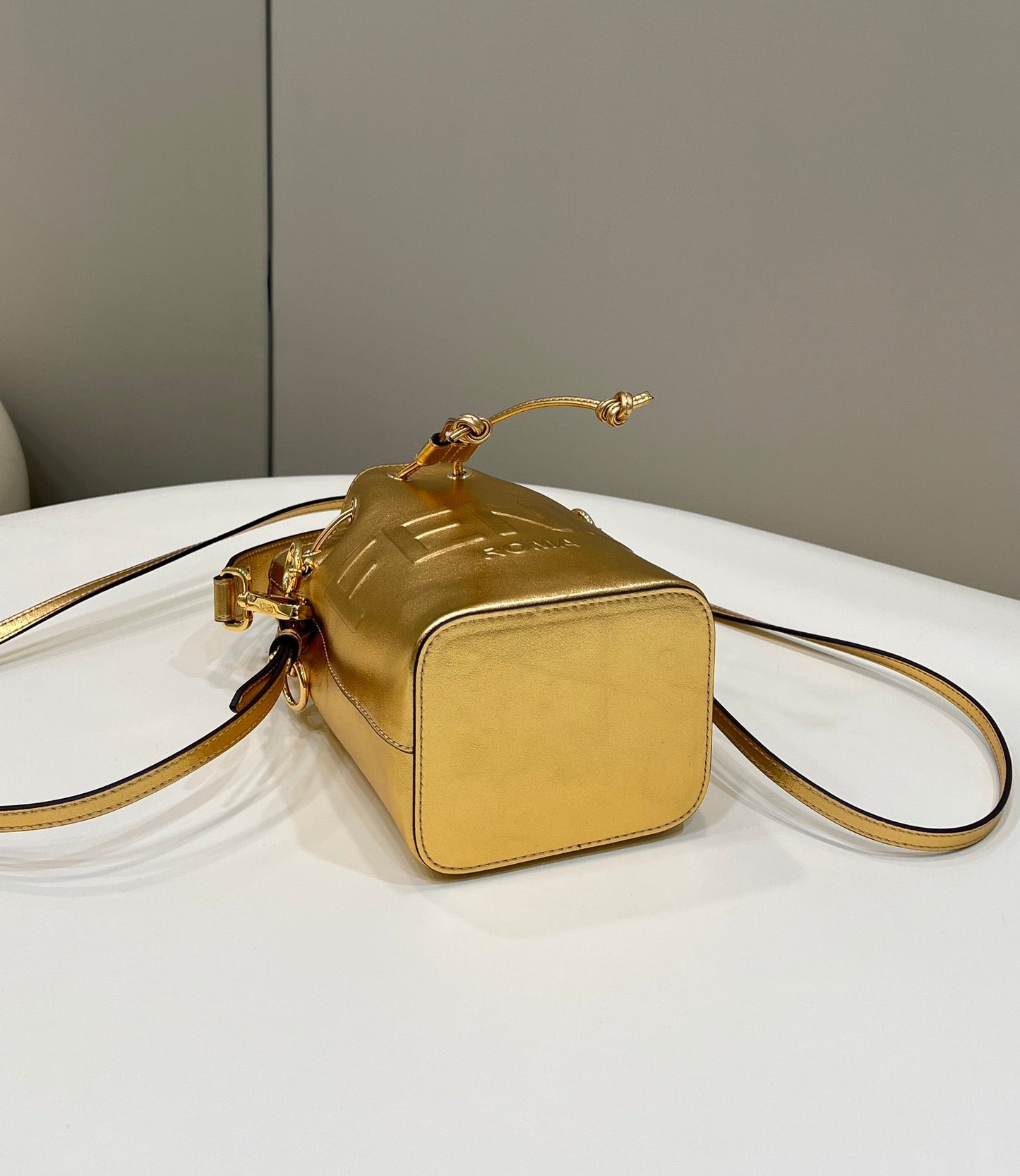 MON TRESOR 18 IN GOLD METALLIC CALFSKIN mysite