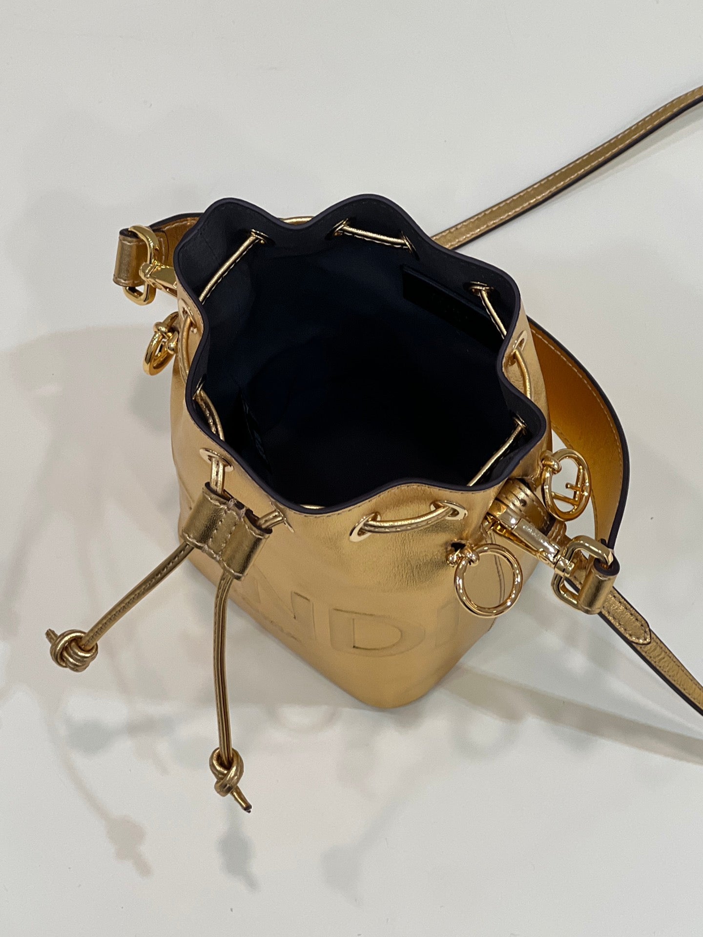 MON TRESOR 18 IN GOLD METALLIC CALFSKIN mysite