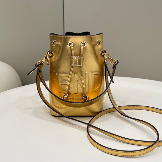 MON TRESOR 18 IN GOLD METALLIC CALFSKIN mysite