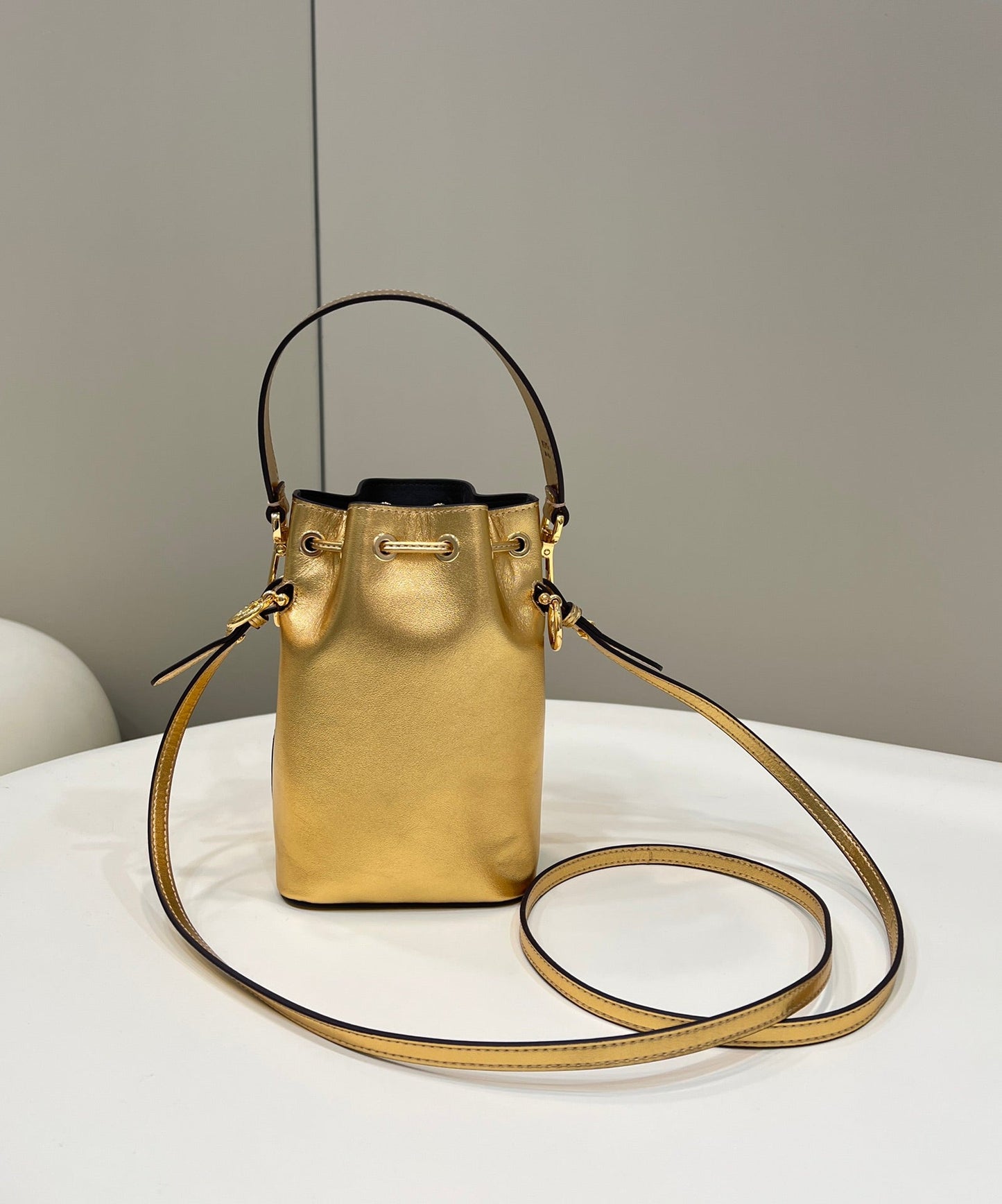 MON TRESOR 18 IN GOLD METALLIC CALFSKIN mysite