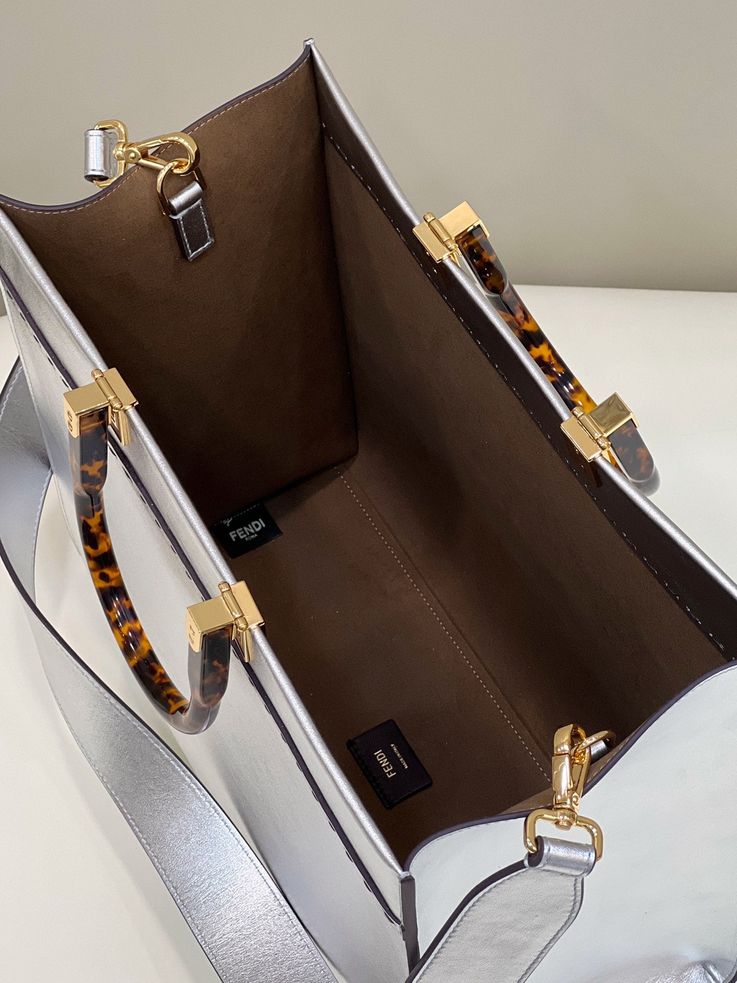 SHINE LARGE 35 TOTE IN SILVER CALFSKIN mysite