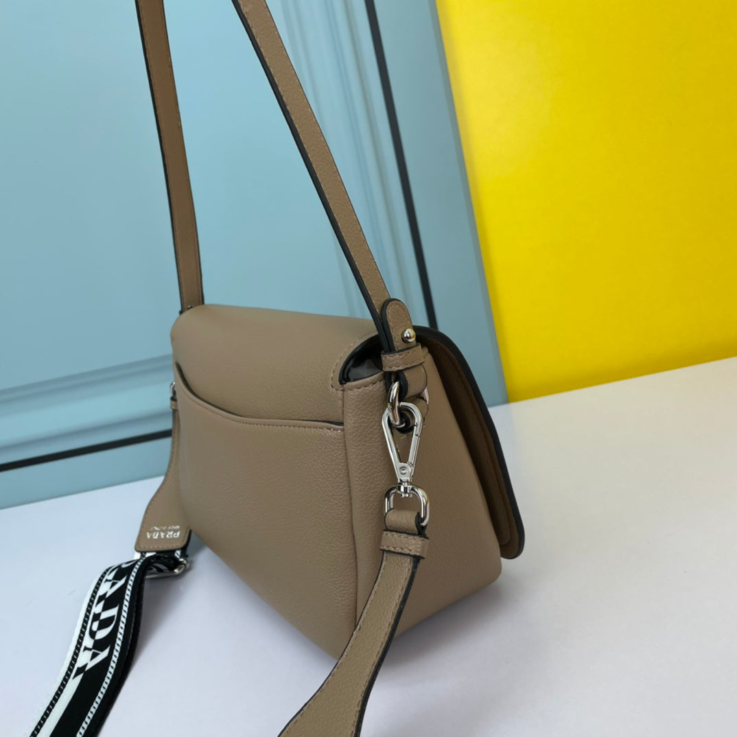 PRA 24 BAG WITH STRAP IN TAN BROWN CALFSKIN mysite