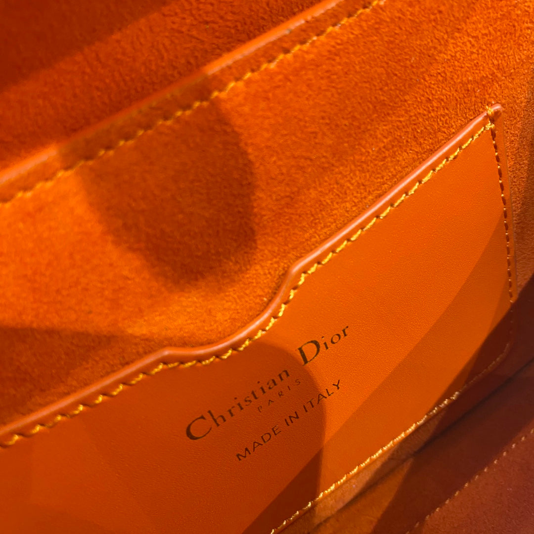 medium cd east west bobby 22cm dark tan calfskin ghw mysite