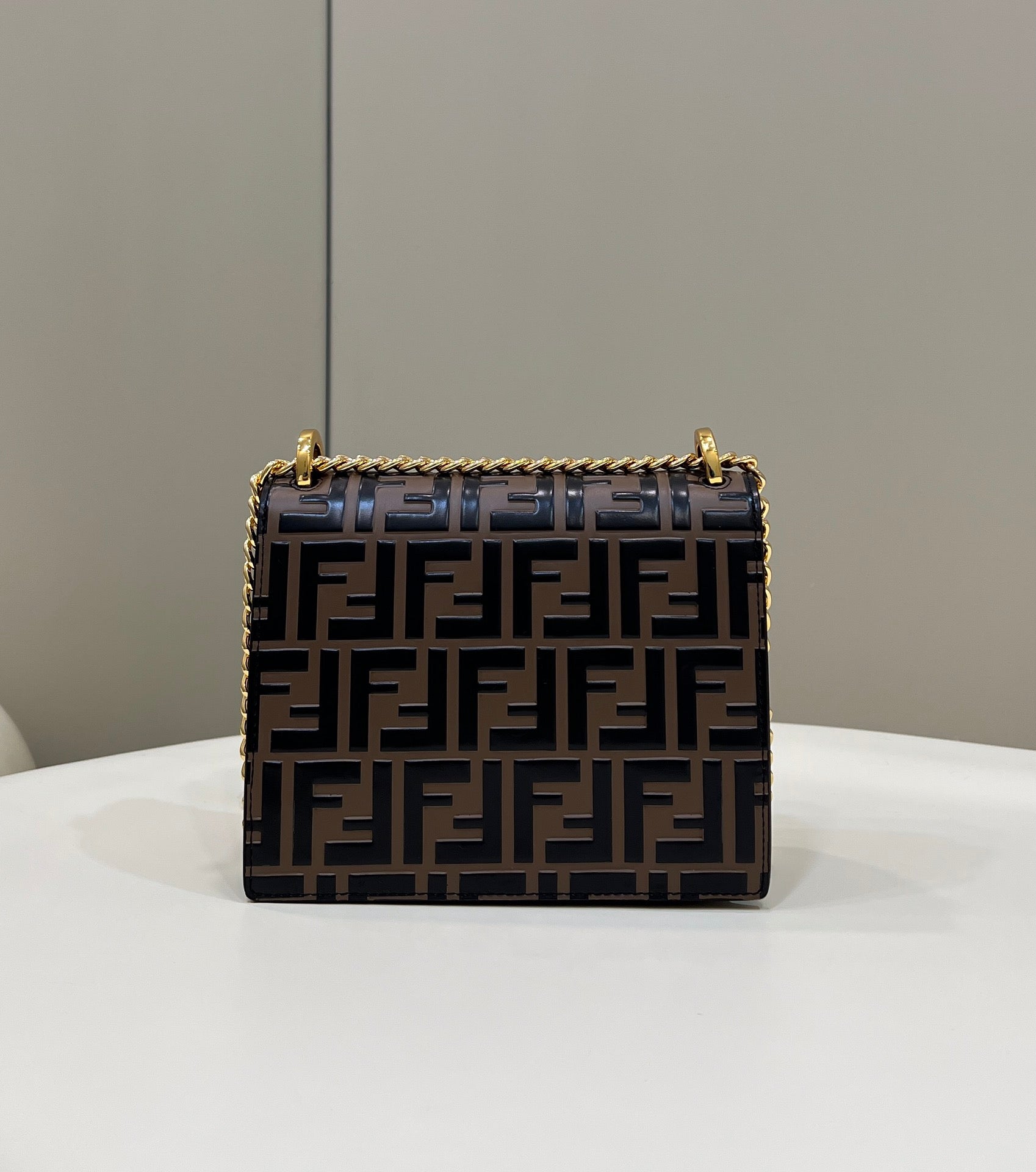 FENDI KANI 19 BAG IN BLACK MIX CHOCOLATE BROWN CALFSKIN WITH GOLD HARDWARE mysite