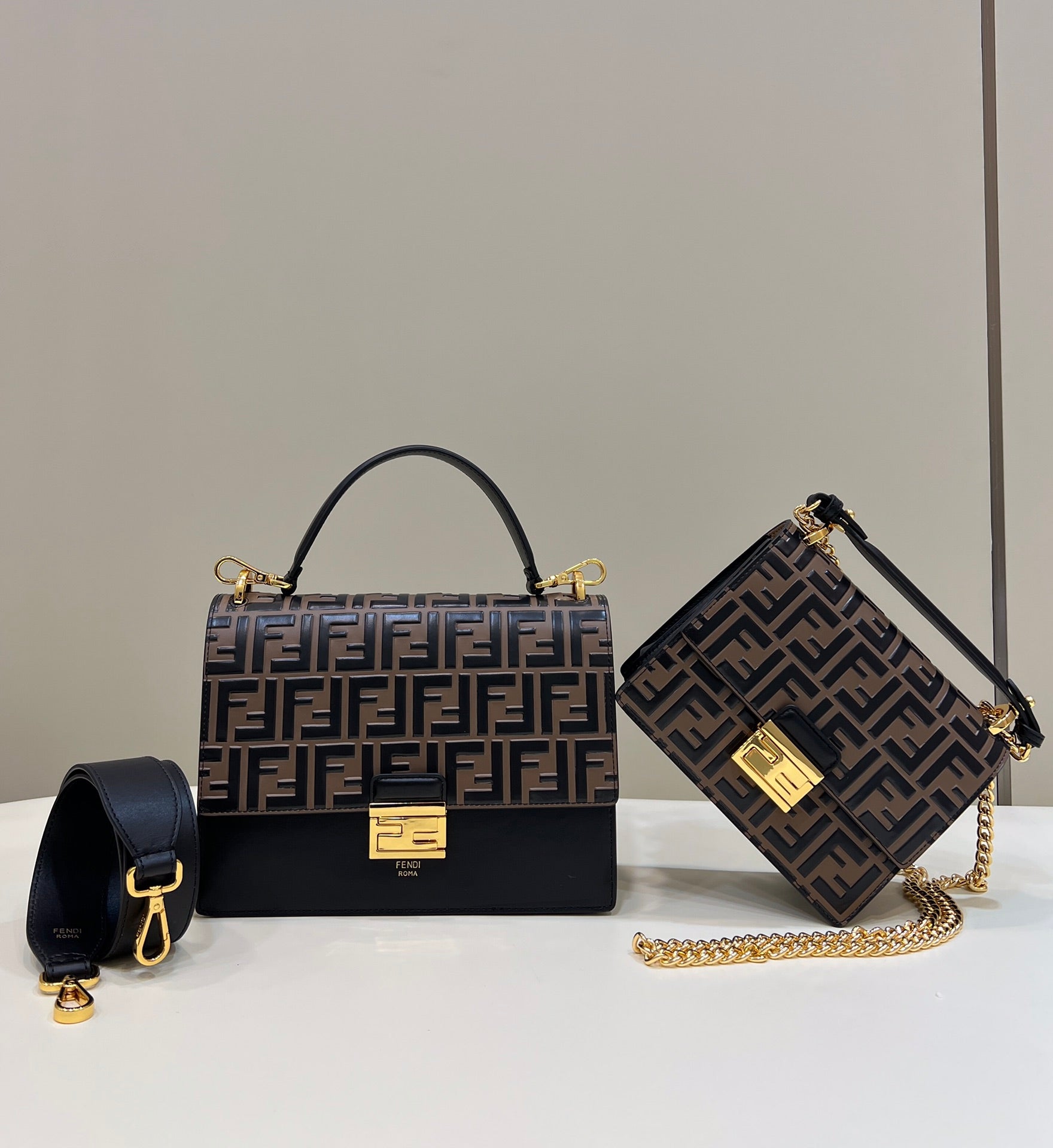 FENDI KANI 26 BAG IN BLACK MIX CHOCOLATE BROWN FFF CALFSKIN WITH GOLD HARDWARE mysite