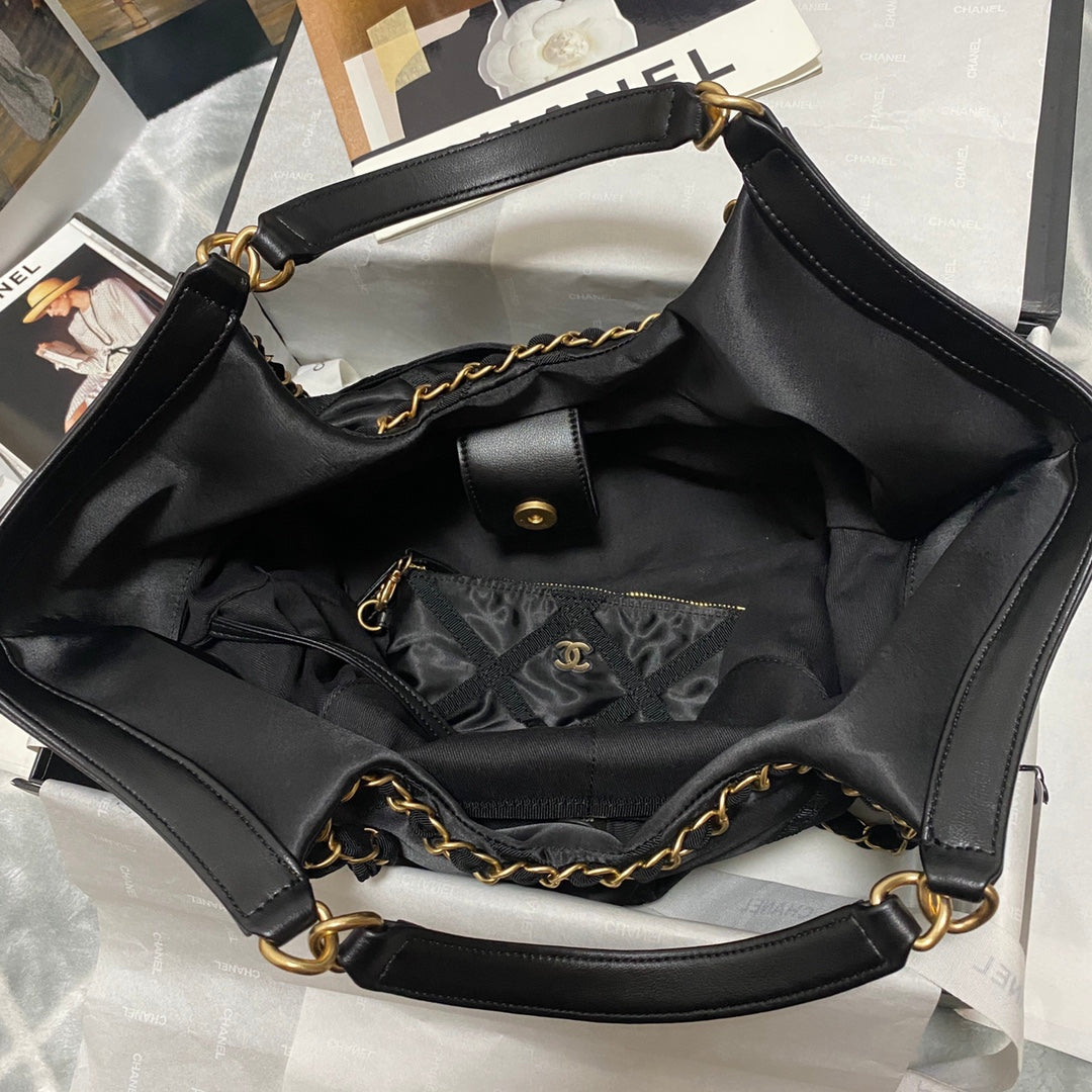TOTE BAG 44 IN BLACK NYLON GOLD HARDWARE mysite