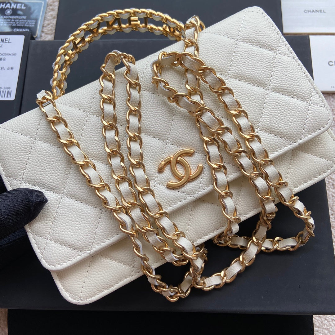 CC Woc 20cm Top Handle White Grained Calfskin Gold Hardware mysite