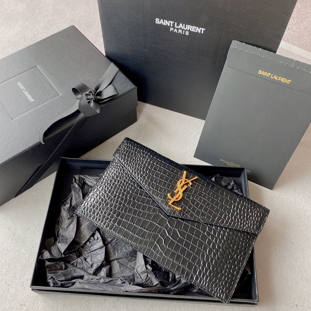 UPTOWN POUCH 27 IN BLACK CROCODILE-EMBOSSED SHINY CALFSKIN GOLD LOGO mysite