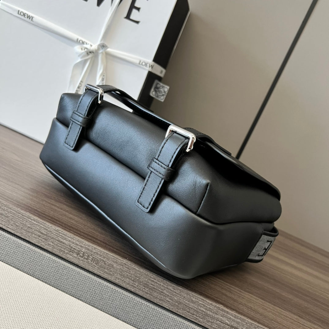 Loewe XS Military Messenger Bag 24.5 Black Cowhide mysite