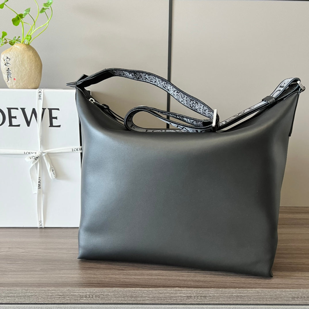 Loew Unisex Cubi Shoulder Crossbody Zipper Commuter Tote Bag Black smooth calfskin mysite
