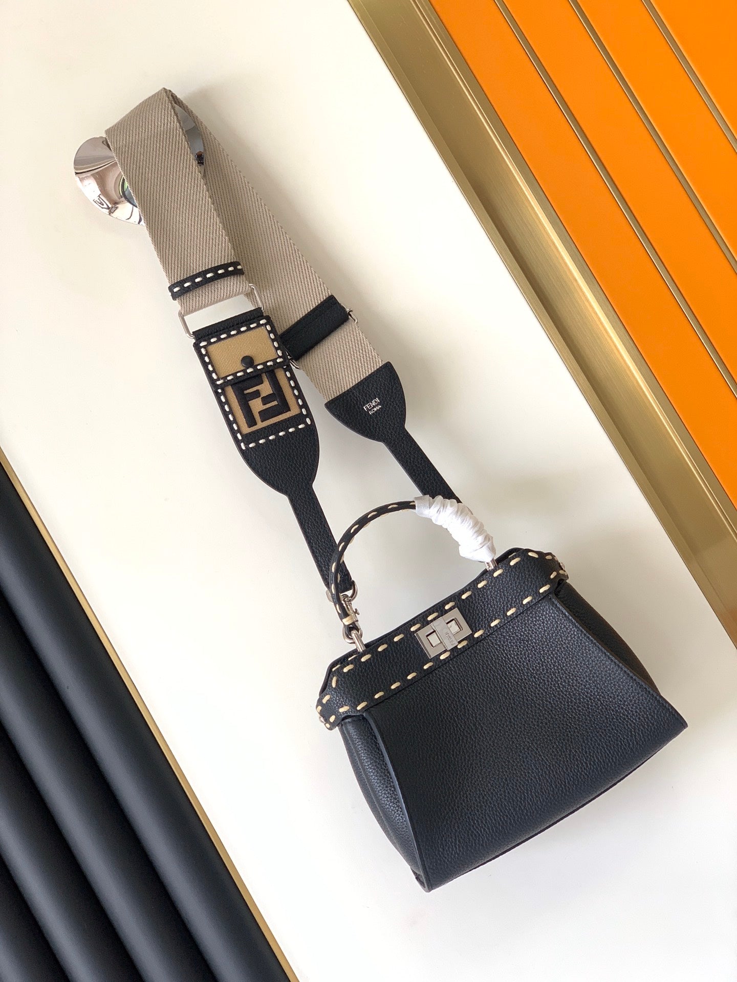 Peekaboo Mini Selleria Bag 23cm black leather shw with 220 hand-sewn stitches mysite