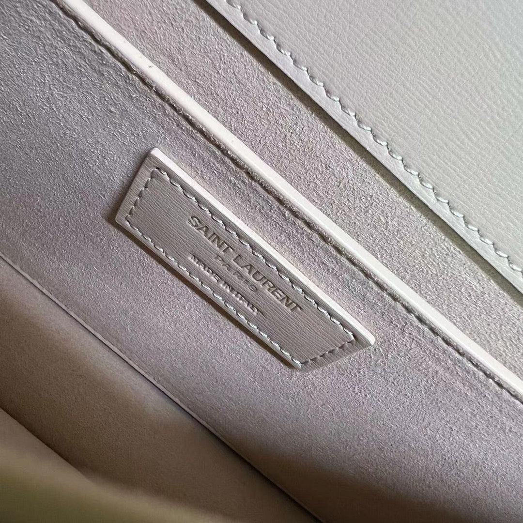 SUNSET MEDIUM 22 IN BEIGE CALFSKIN GOLD HARDWARE mysite