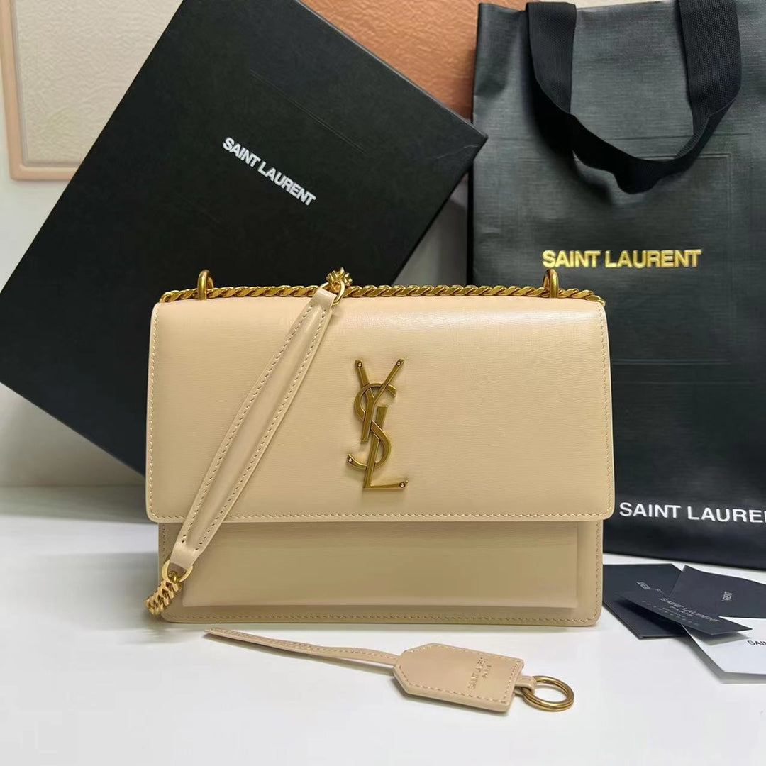 SUNSET MEDIUM 22 IN BEIGE CALFSKIN GOLD HARDWARE mysite