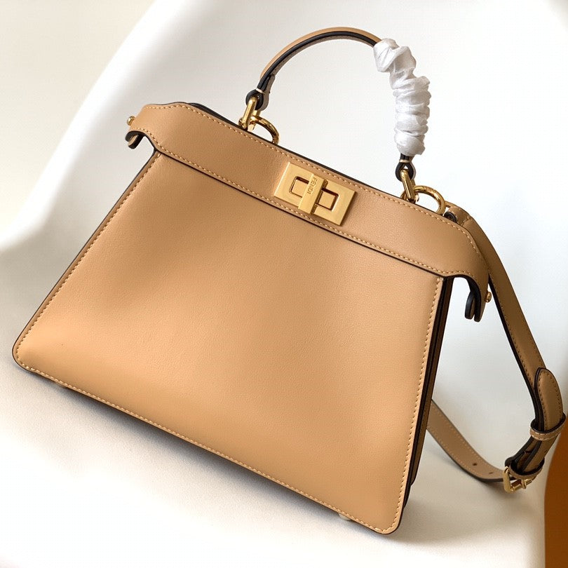 Peekaboo ISeeU Small 27cm Bag beige lambskin gold hardware mysite