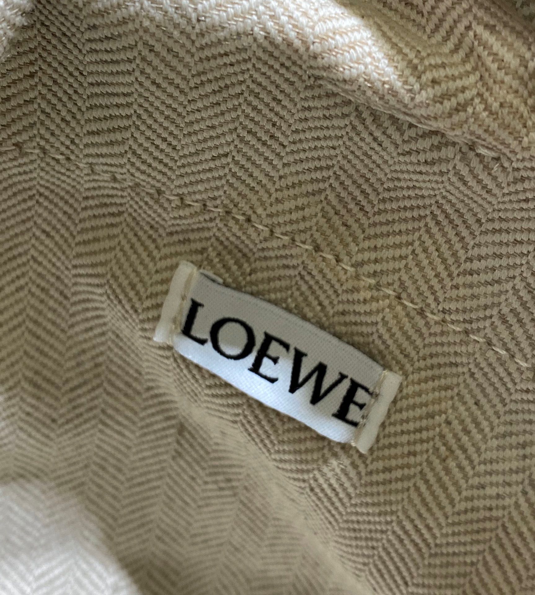 LOE 18 ANAGRAM BASKET BAG IN BLACK AND NATURAL RAFFIA mysite