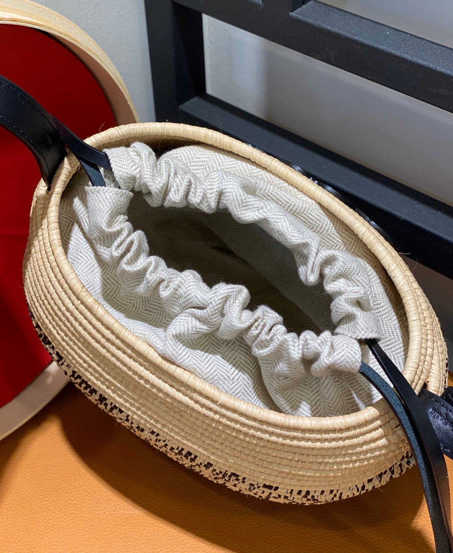 LOE 18 ANAGRAM BASKET BAG IN BLACK AND NATURAL RAFFIA mysite