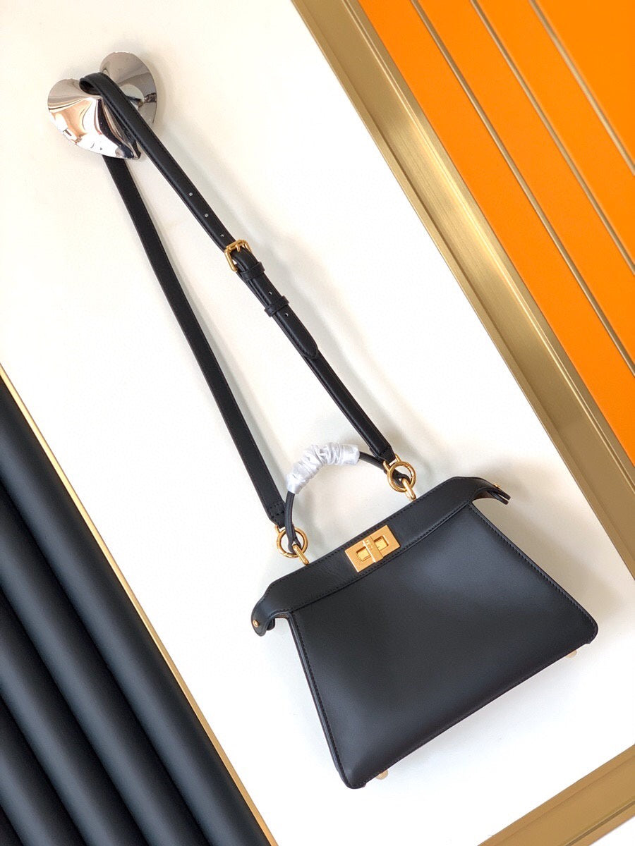 Peekaboo ISeeU Small 27cm Bag black lambskin gold hardware mysite