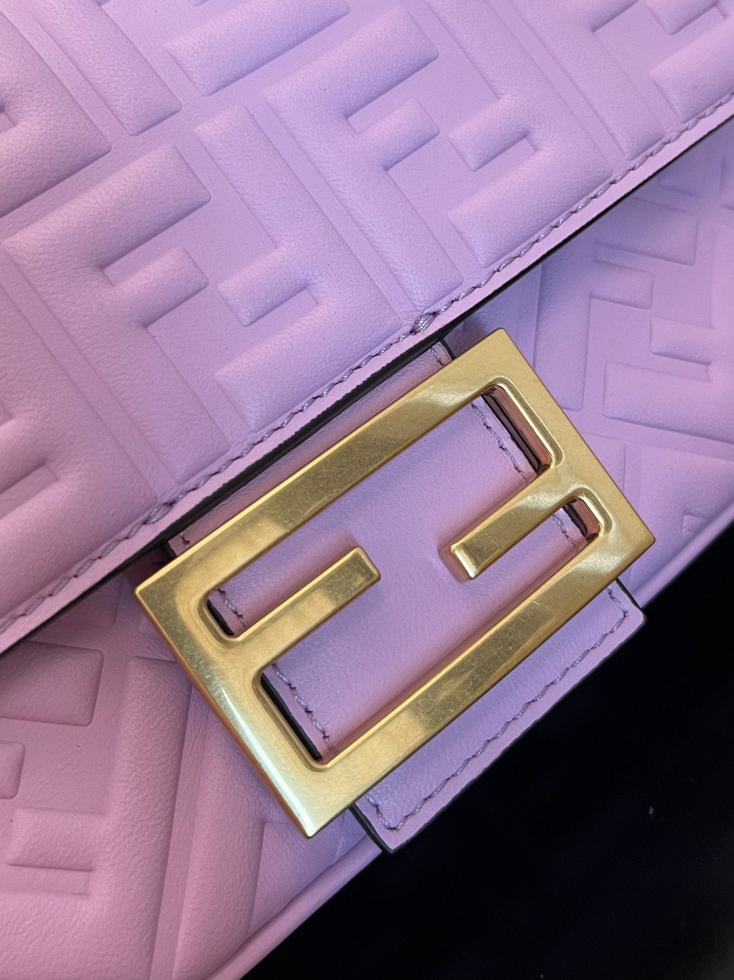 Fend Baguette 24 Bag With FF Motif Lavender Leather Ghw mysite