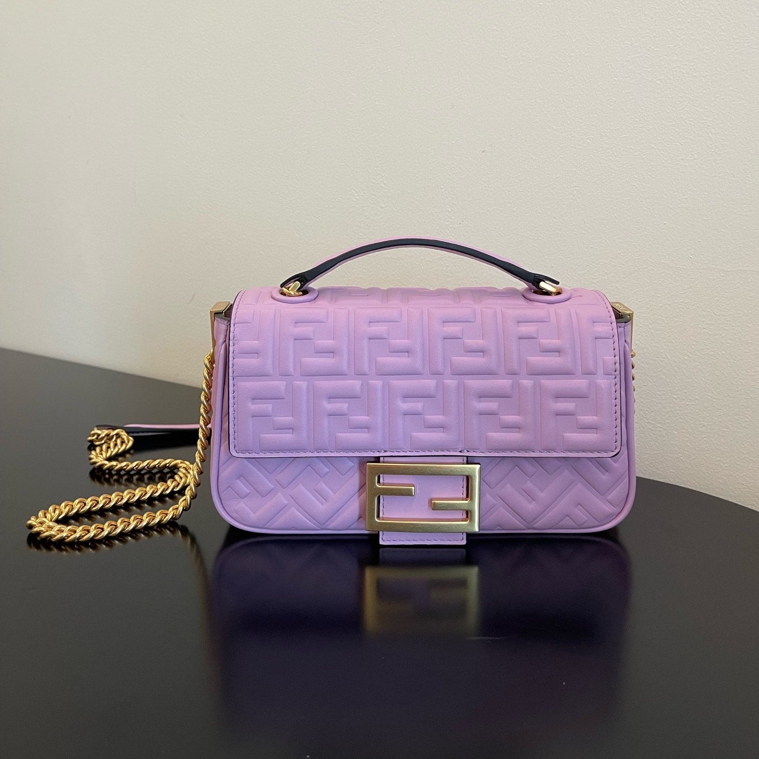 Fend Baguette 24 Bag With FF Motif Lavender Leather Ghw mysite