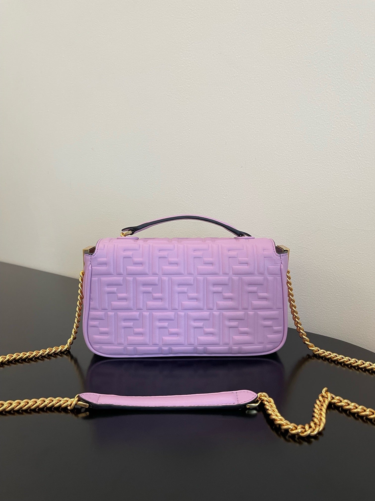 Fend Baguette 24 Bag With FF Motif Lavender Leather Ghw mysite