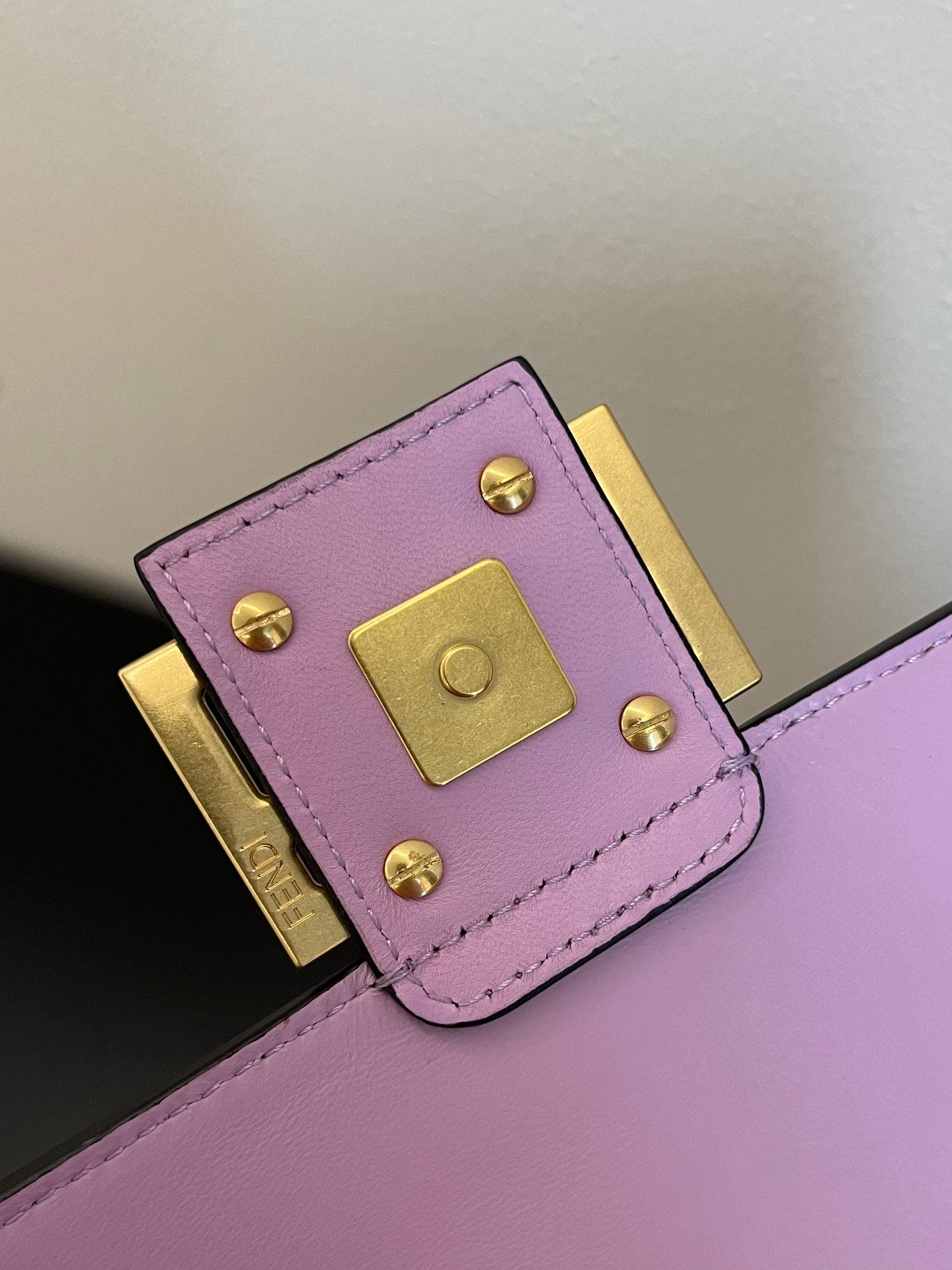 Fend Baguette 24 Bag With FF Motif Lavender Leather Ghw mysite