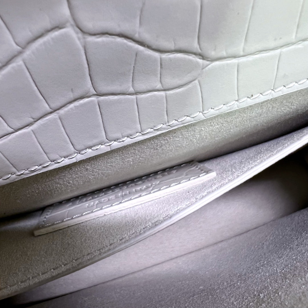 SUNSET MEDIUM 22 IN WHITE CROCODILE PATTERN CALFSKIN SILVER HARDWARE mysite