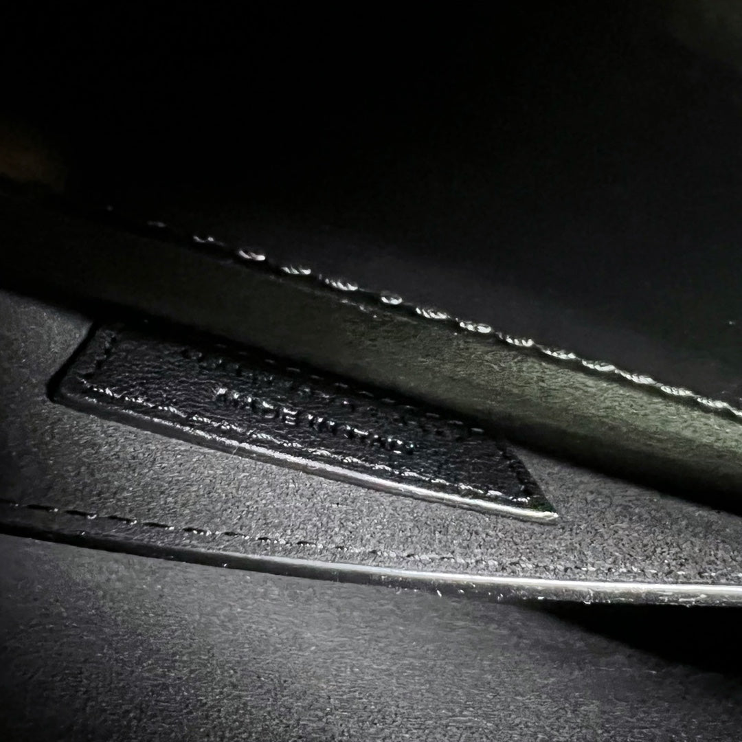 SUNSET MEDIUM 22 IN BLACK CALFSKIN GOLD HARDWARE mysite