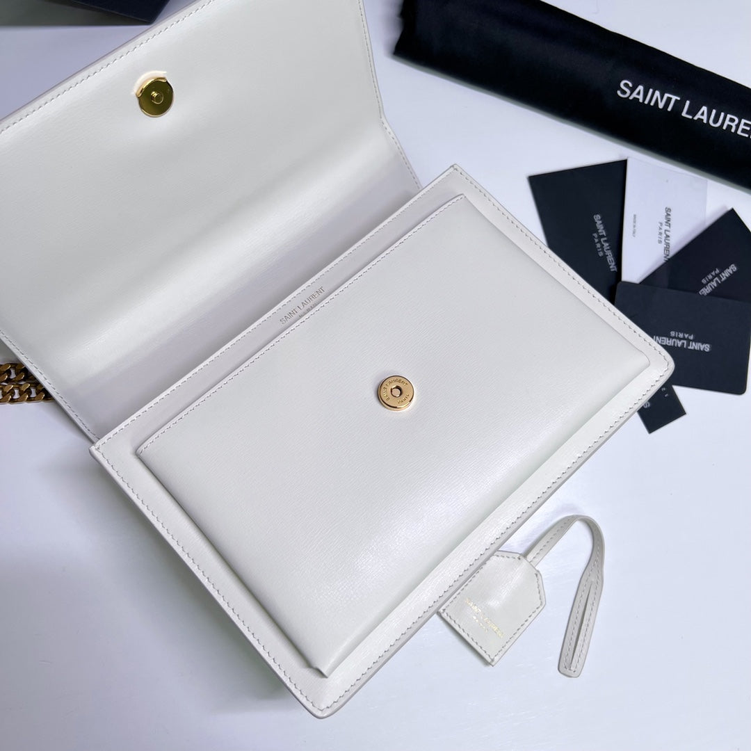 SUNSET MEDIUM 22 IN WHITE CALFSKIN GOLD HARDWARE mysite