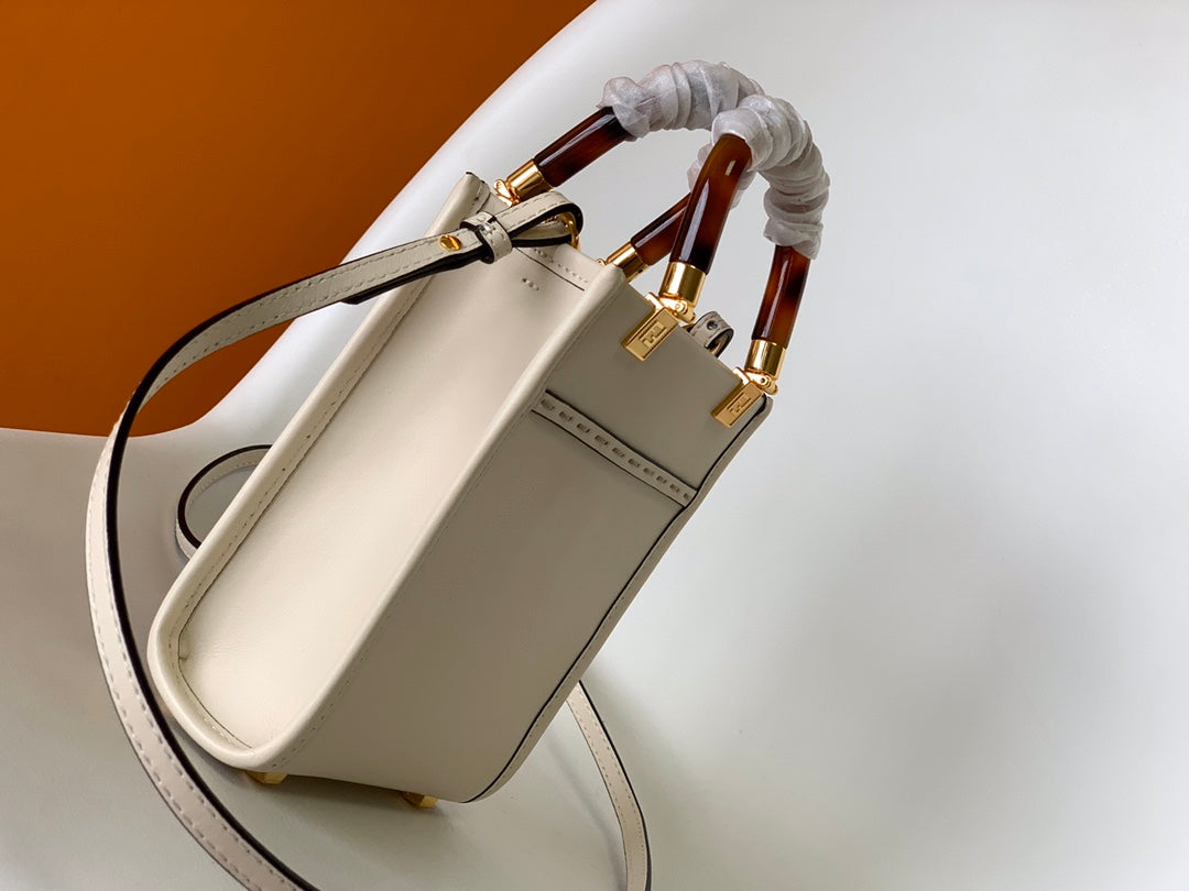 Fend Mini Sunshine Shopper Bag 18 White Leather mysite