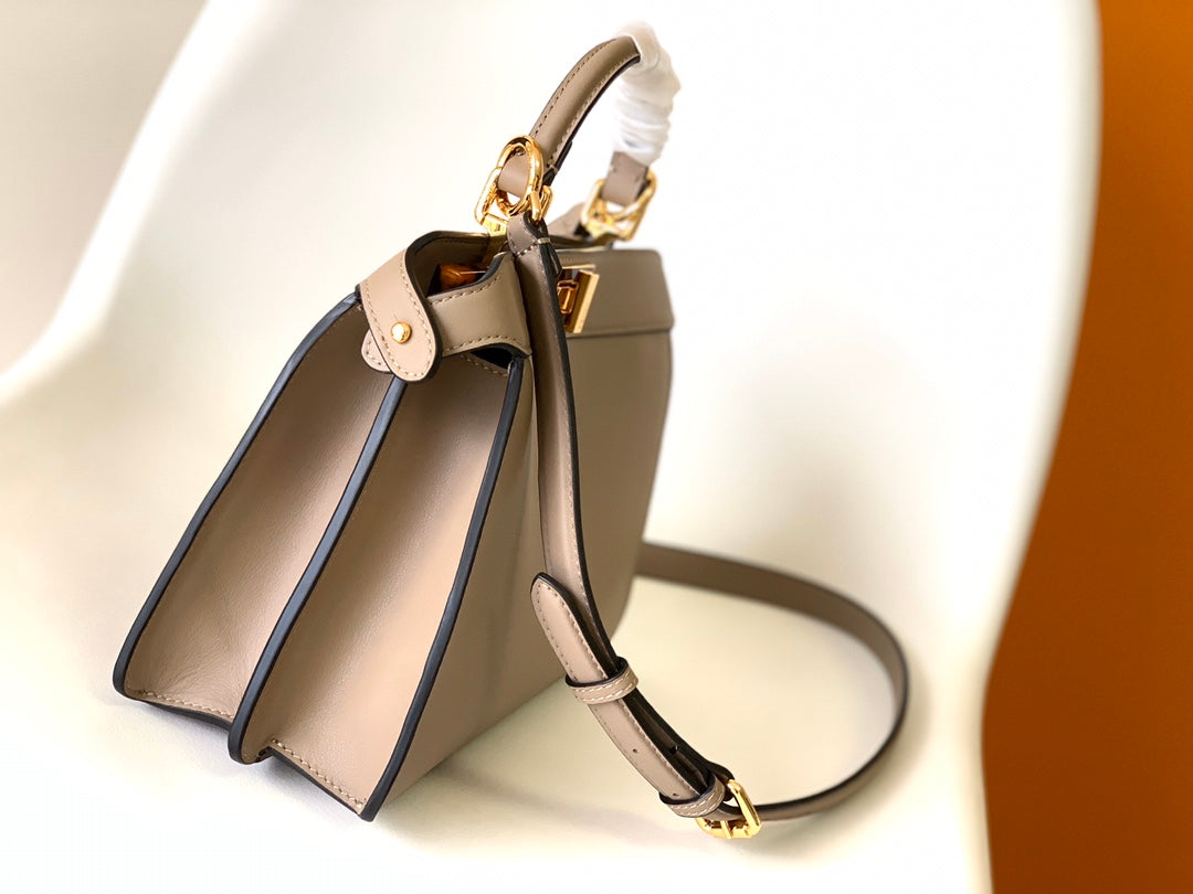 Peekaboo ISeeU Small 27cm Bag light brown lambskin gold hardware mysite