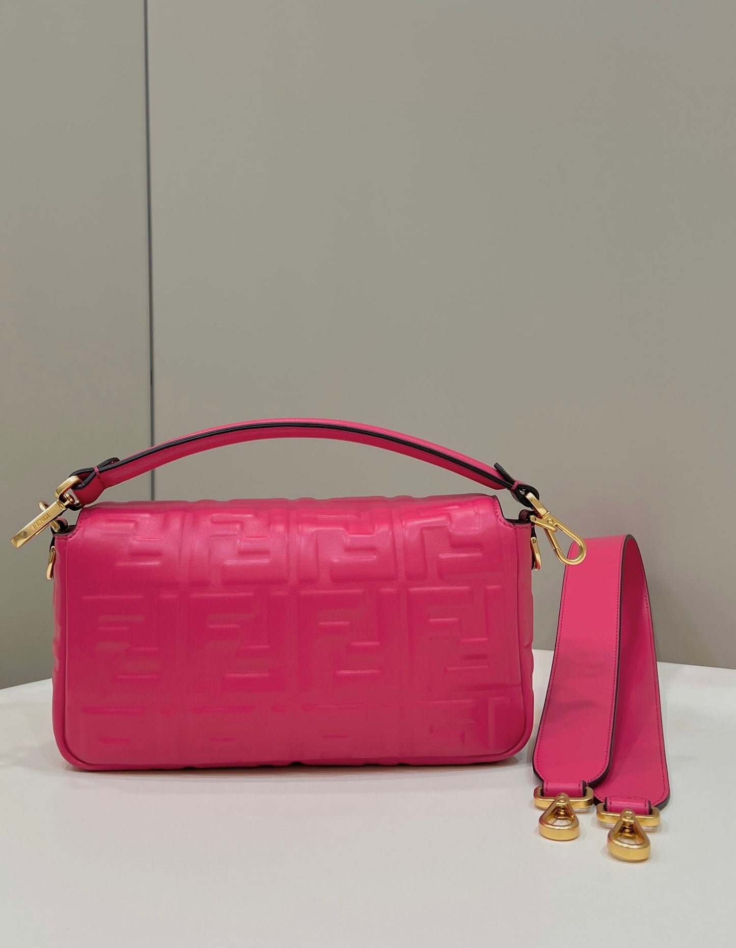 Baguette 27cm Red Lambskin Gold Hardware mysite