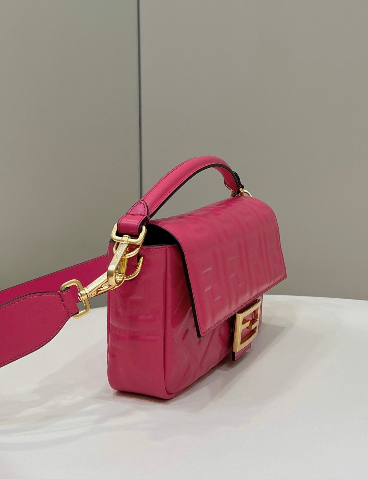 Baguette 27cm Red Lambskin Gold Hardware mysite