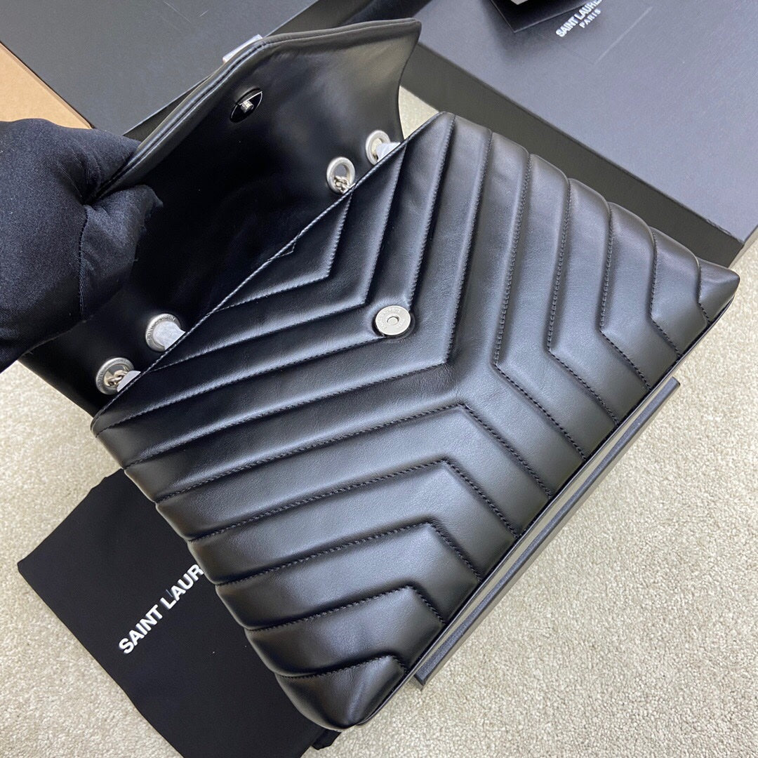 LOULOU MEDIUM 32 BLACK  QUILTED LEATHER SILVER HARDWARE mysite