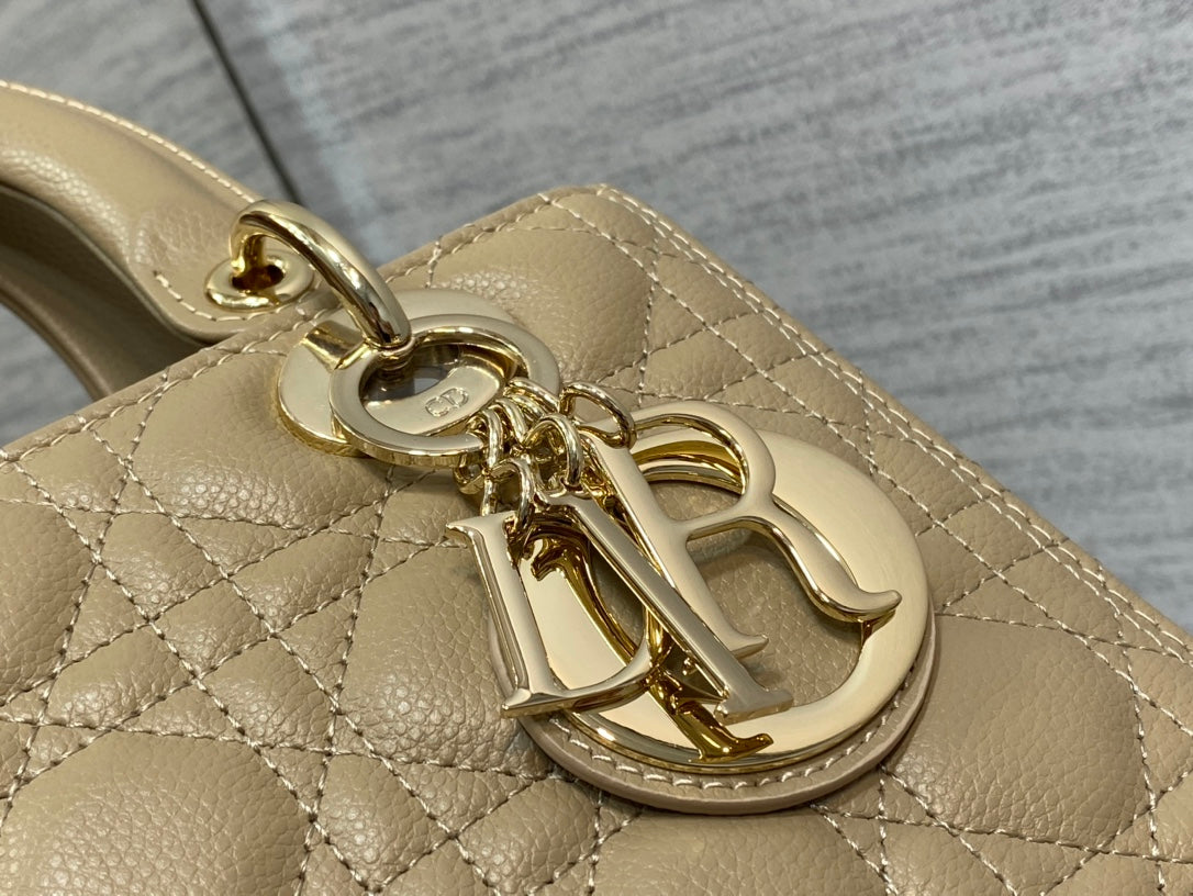 medium lady 24 ecru calfskin ghw mysite