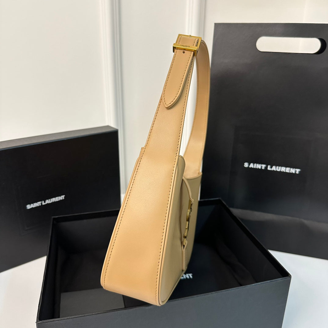 Le 5 a 7 24 Beige Lambskin Ghw mysite