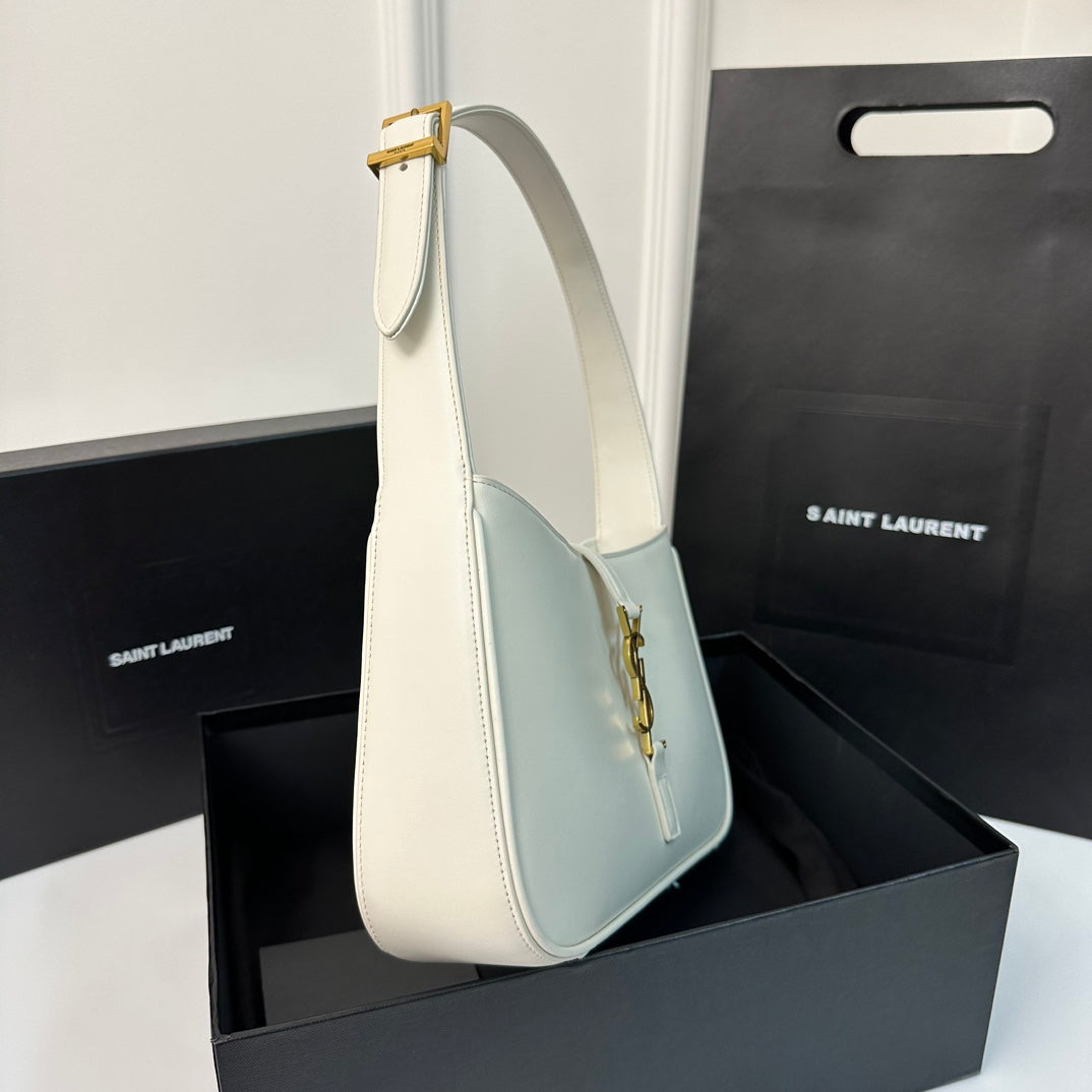 Le 5 a 7 24 White Lambskin Ghw mysite